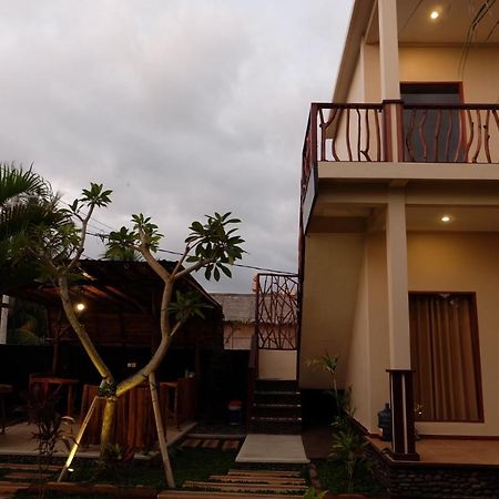 Kelapa Surf Villa Pulukan Extérieur photo